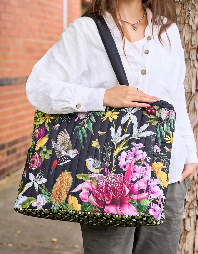 La La Land - Vineyard Visions Comforter Bag