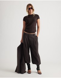 Decjuba - Lily Pleat Detail Knit Tee