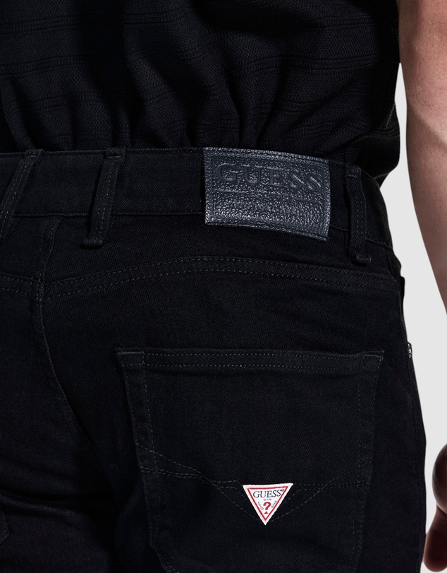 GUESS - Mid-Rise Angels Straight Leg Jeans