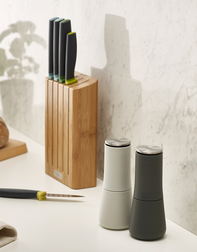 Joseph Joseph - Milltop™ Non-spill Salt & Pepper Mill Set (Grey)