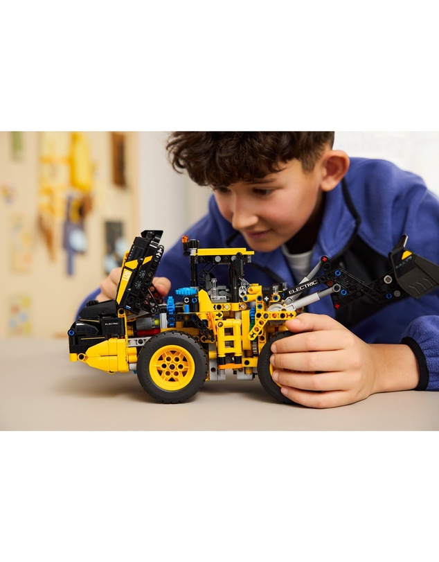 LEGO - 42209 Volvo L120 Electric Wheel Loader