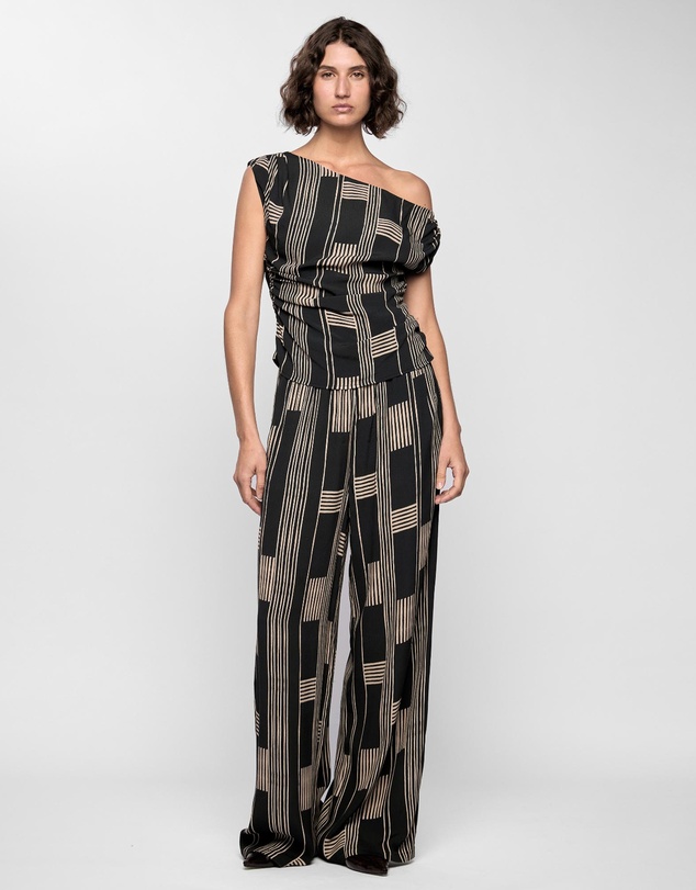 Staple the Label - Marina Asymmetrical Top