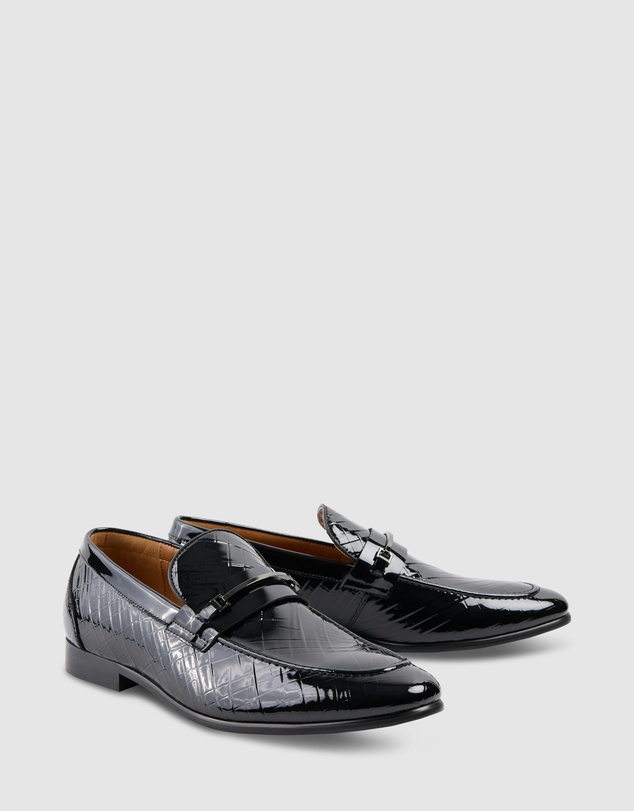 yd. - Slick Patent Shoe