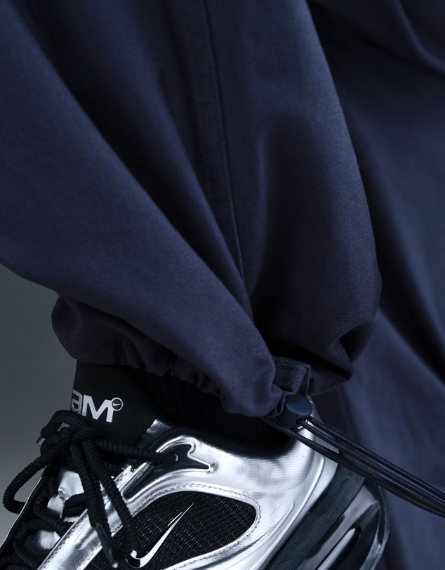 Nike - Sportswear Mid-Rise Oversized Woven Cargo Pants