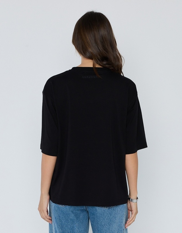 ALEXANDRA - Baltis T-Shirt Black