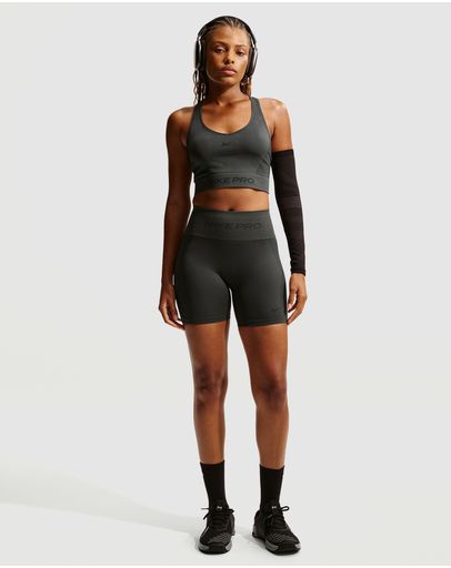 Dark Smoke Grey