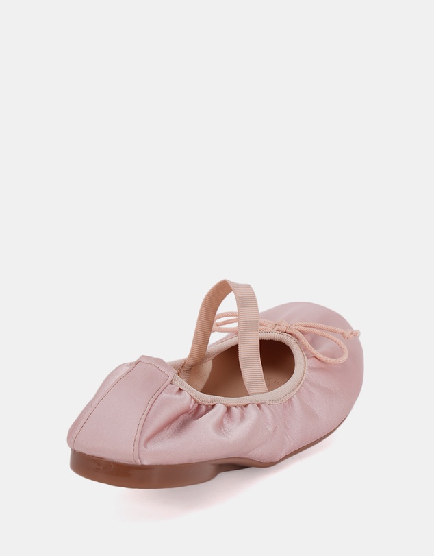 Miss Sofie - Medina Flats