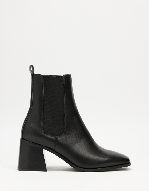 Atmos&Here - Quinn Leather Ankle Boots