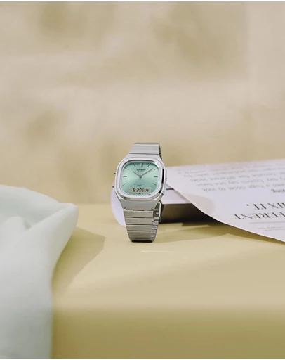 Casio - AQ-240 Warm Tone Colors