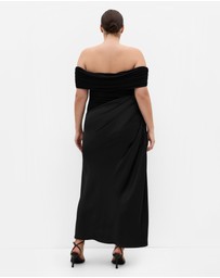 City Chic - Plus size Tati Off Shoulder Maxi Dress - black