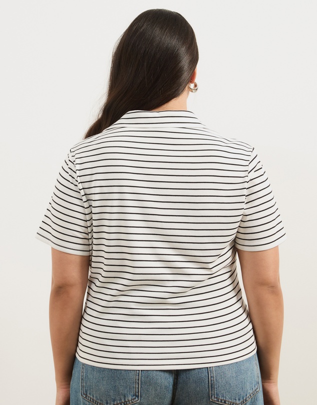 Atmos&Here Curvy - Stripe V-Neck Top