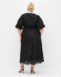 City Chic - Kylee Embroidered Midi Dress