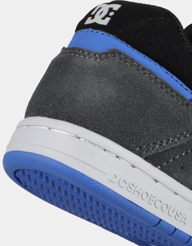 DC Shoes - Boys 8 to 16 Stag Youth Sneakers
