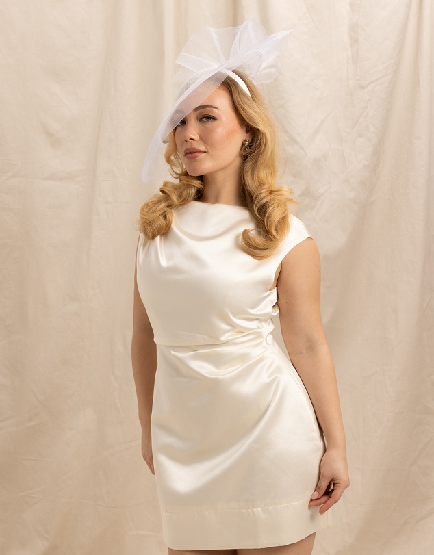 Morgan & Taylor - Julia Fascinator in White
