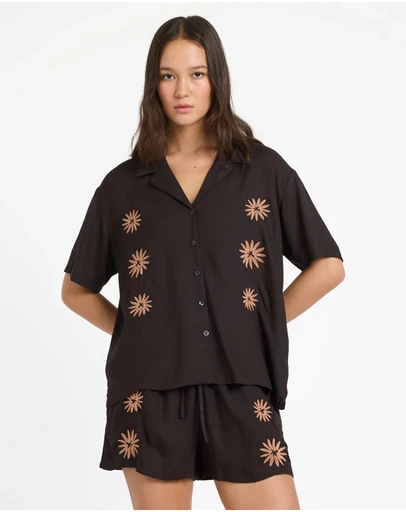 Volcom - Womens Florez II Short Sleeve Shirt