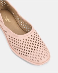 Hush Puppies - Chara