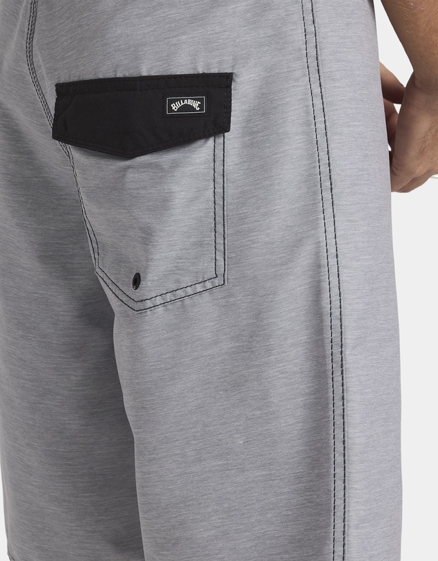 Billabong - Mens Shadow Cut OG 20