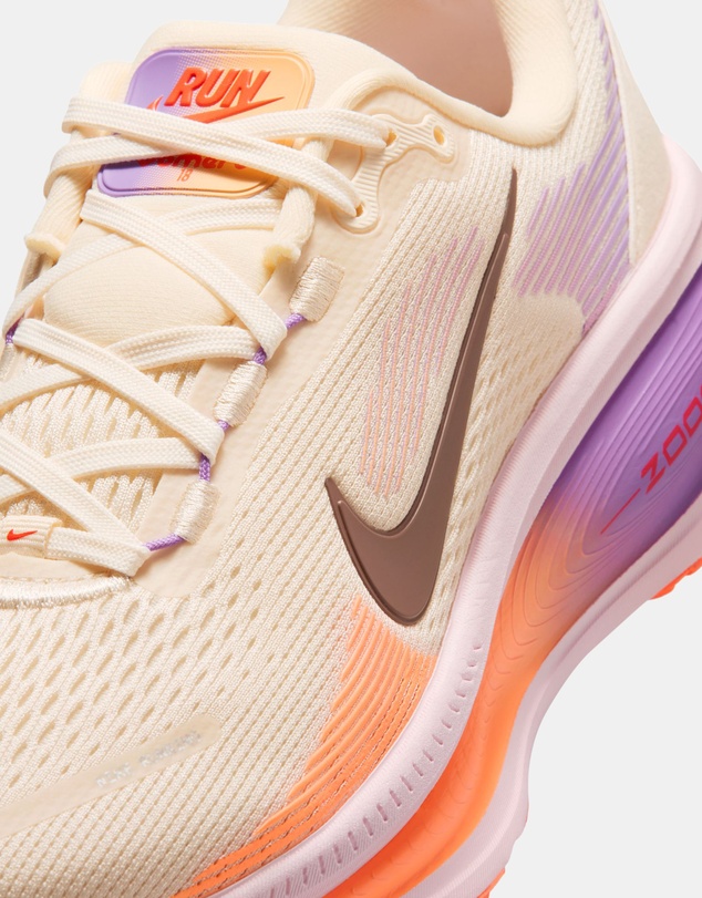Nike - Vomero 18 - Women's