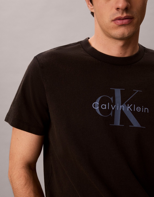 Calvin Klein Jeans - Acid Wash Monologo Graphic Relaxed T-Shirt