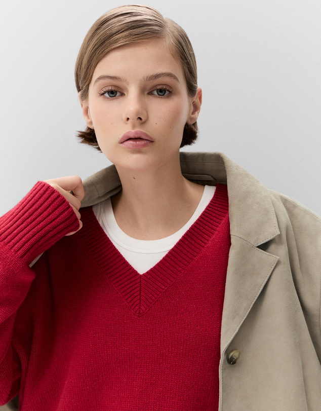 UNISON - Relaxed V Neck Knit