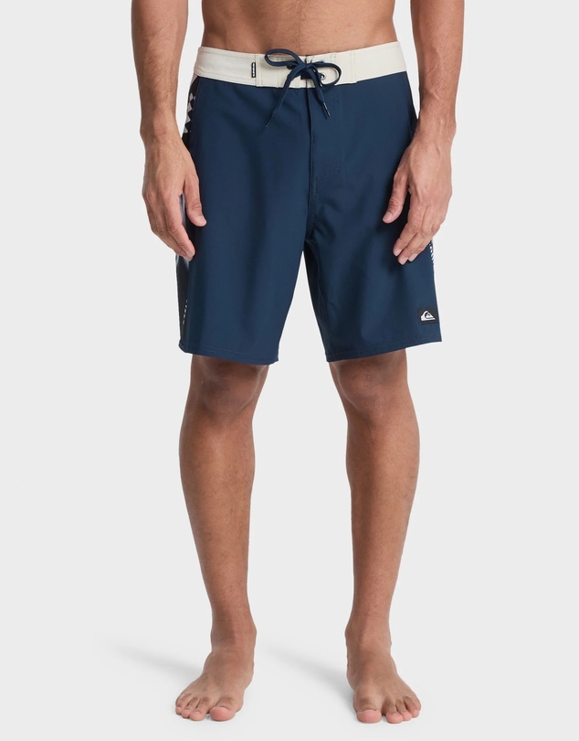 Quiksilver - Mens Surfsilk Arch 18