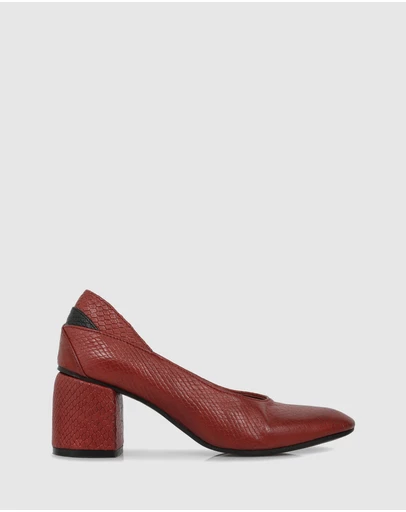 Beau Coops - Ricola Courtshoes