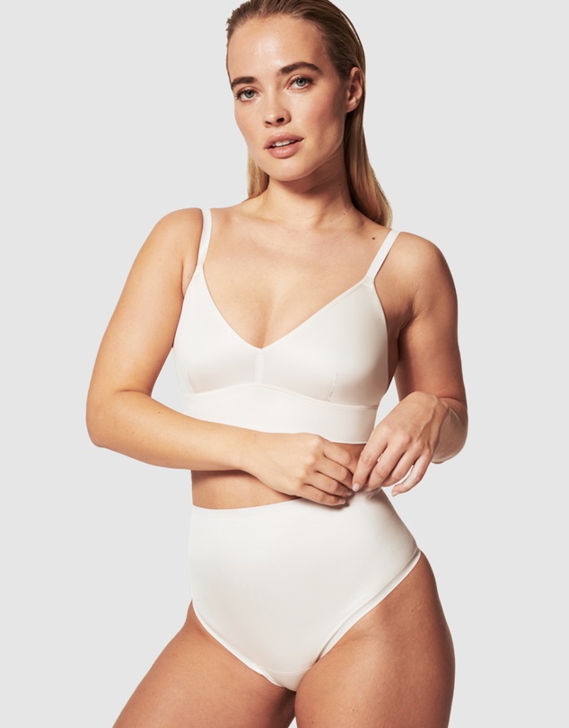 Spanx - SHAPING SATIN-Thong