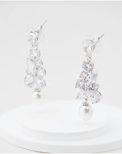 Stephanie Browne - Madame Regalia Pearl earrings