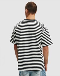 Cotton On - Box Fit T-Shirt