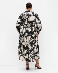 City Chic - Kinsley Mono Print Maxi Dress