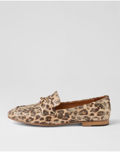 LATTE MET LEOPARD