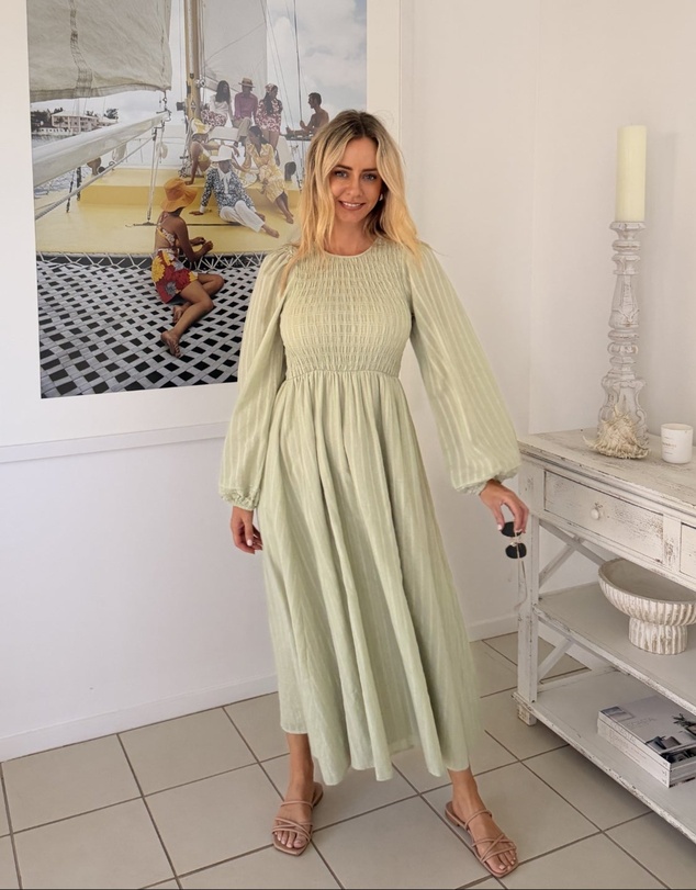 Esther & Co - Iolana Dress - Soft Khaki Long Sleeve