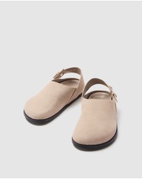 UNISON - Sibella Leather Flat