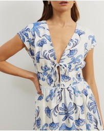 Atmos&Here - Anna Tie Front Linen Blend Maxi Dress