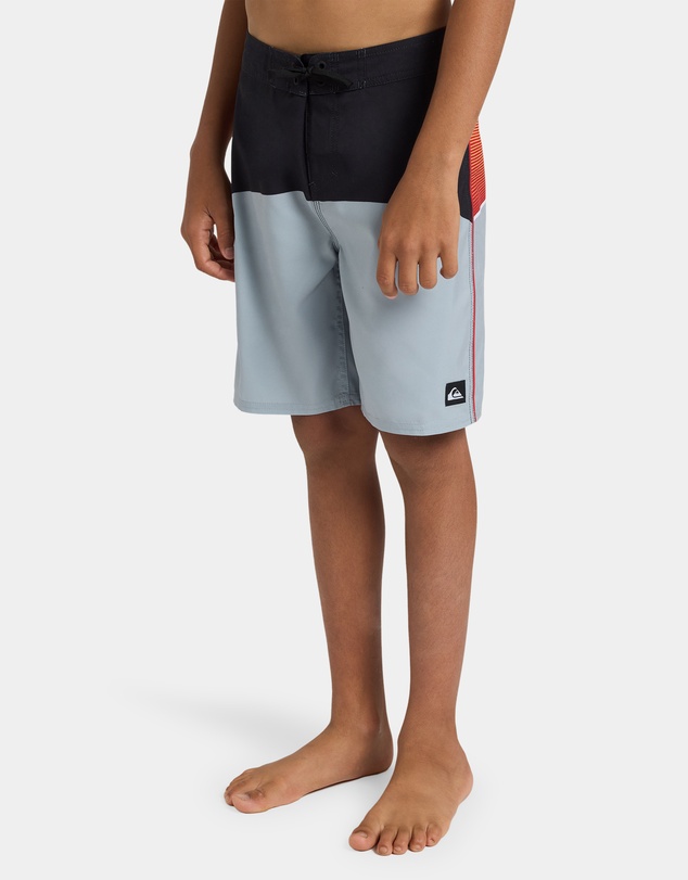 Quiksilver - Boys 8 to 16 Everyday Billboard 17