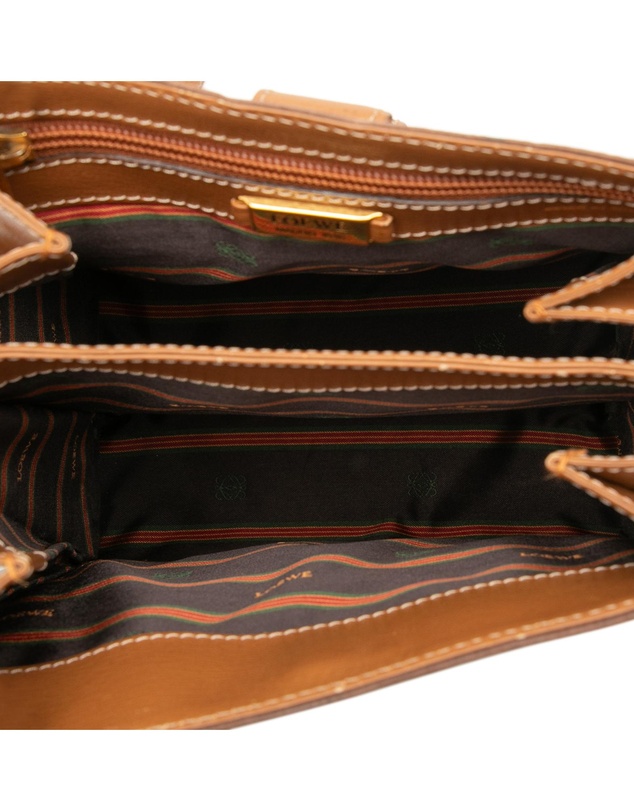 Loewe - Pre-Loved Leather Velasquez Twist Shoulder Bag
