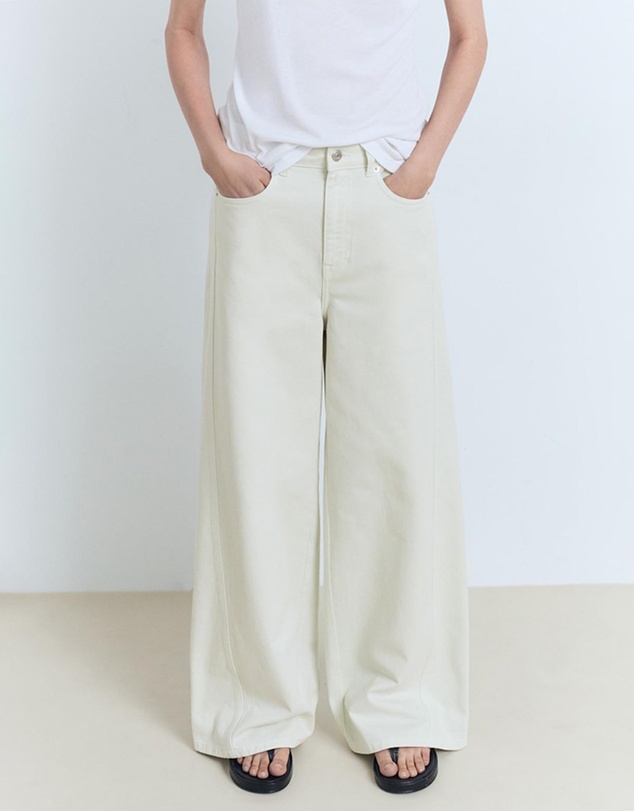 M.N.G - Mila Wideleg Mid-Rise Jeans