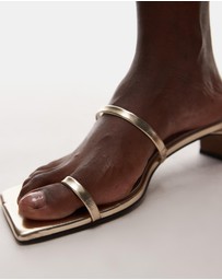 TOPSHOP - Ivy Mid Heeled Sandals