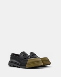 Camper - Loafers Junction