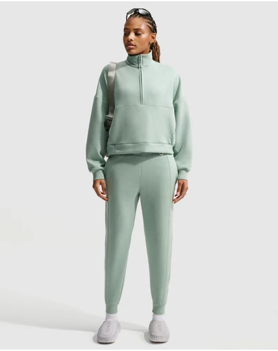 Nike - 24.7 ImpossiblySoft Dri-FIT Oversized 1/2-Zip Top