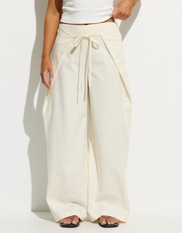 Dazie - Toni Relaxed Linen Blend Barrel Leg Pants