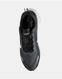 Nike - Nike Vomero Plus - Men's