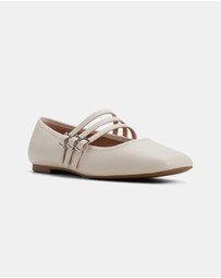 Call It Spring - Kamelie Flats