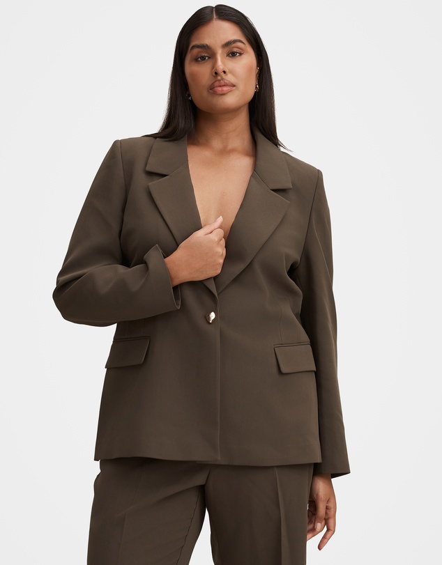 Forever New Curve - Victoria Curve Single Breasted Blazer