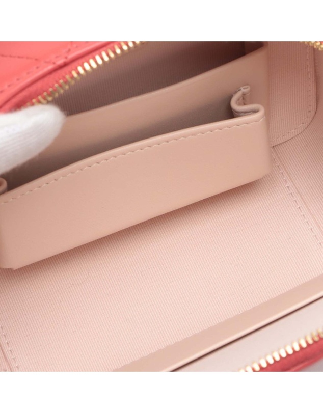 Pre-Loved by Azura Reborn - Pre-Loved Quilted Lambskin Chic Riviera Top Handle Vanity Case