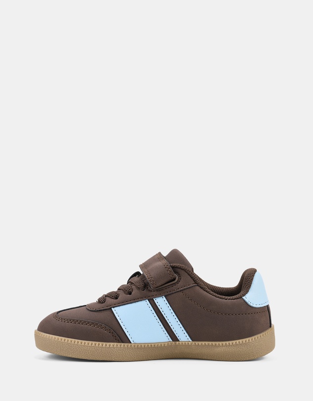 Kicks - Kennedy