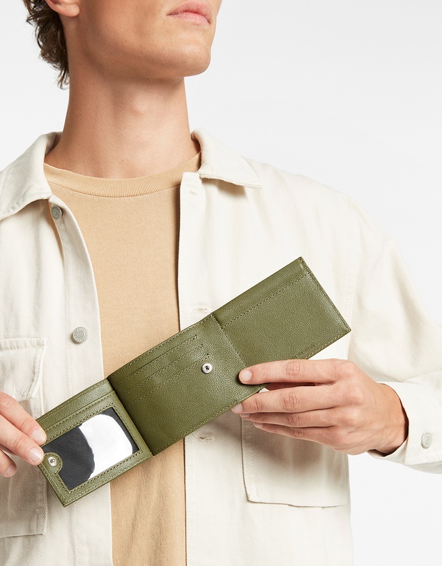 Status Anxiety - Noah Wallet