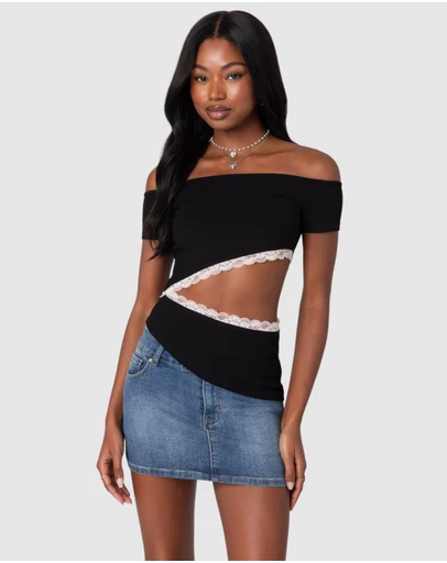 EDIKTED - Annaise Off Shoulder Cut Out Top