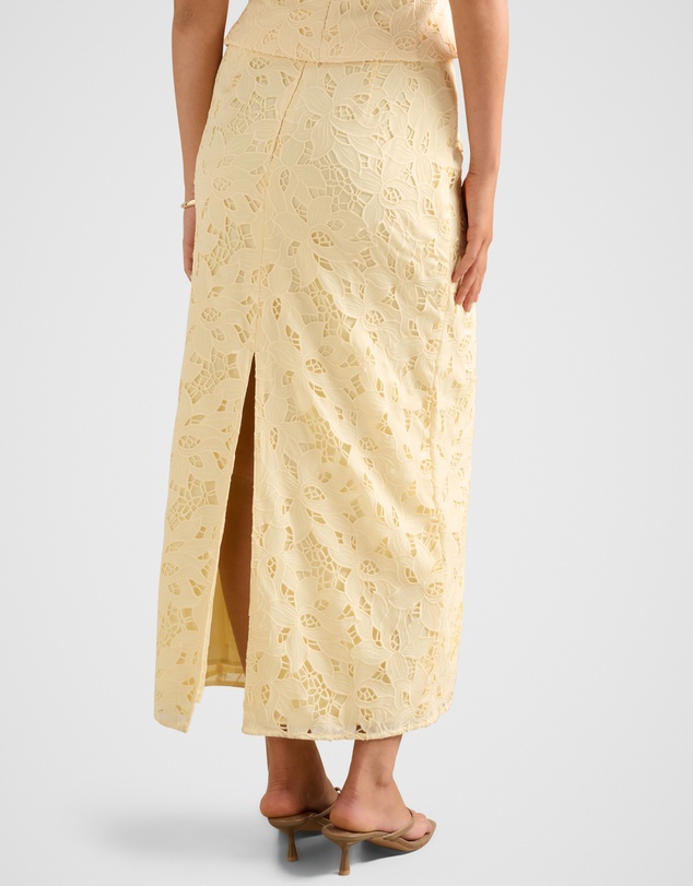 Forever New - Andie Lace Maxi Skirt