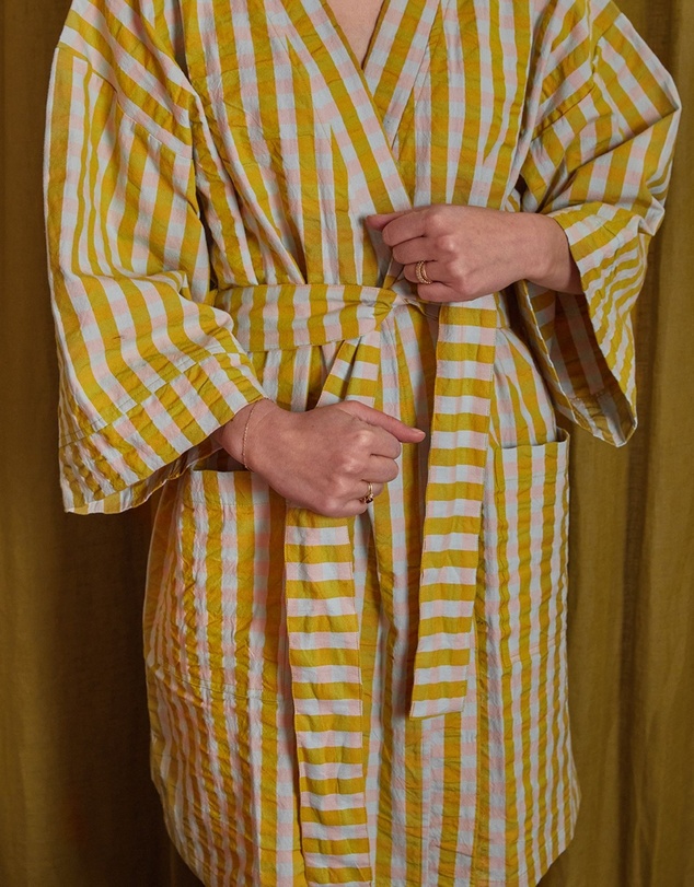 Mosey Me - Pink Quartz Seersucker Short Robe